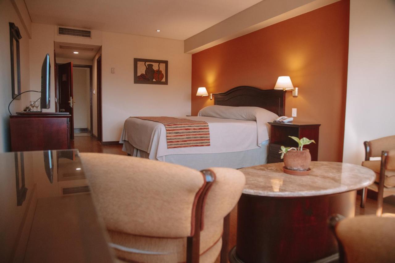 Casa Real Hotel Салта Екстериор снимка