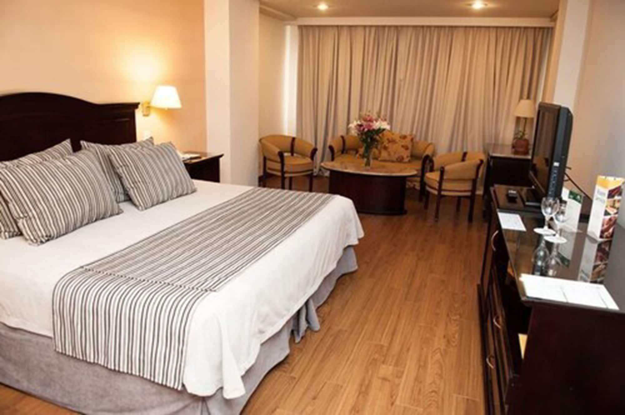 Casa Real Hotel Салта Екстериор снимка