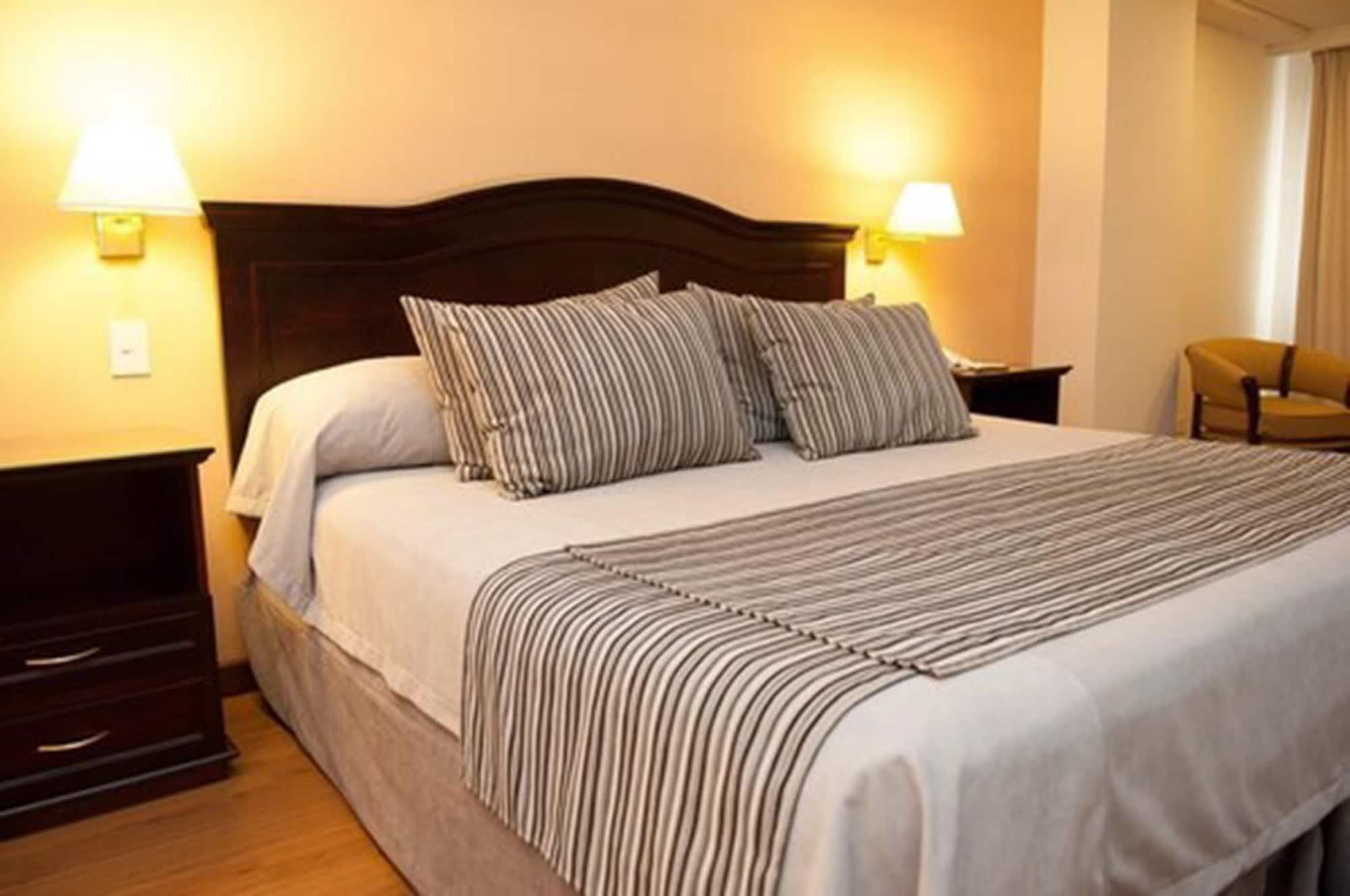 Casa Real Hotel Салта Екстериор снимка