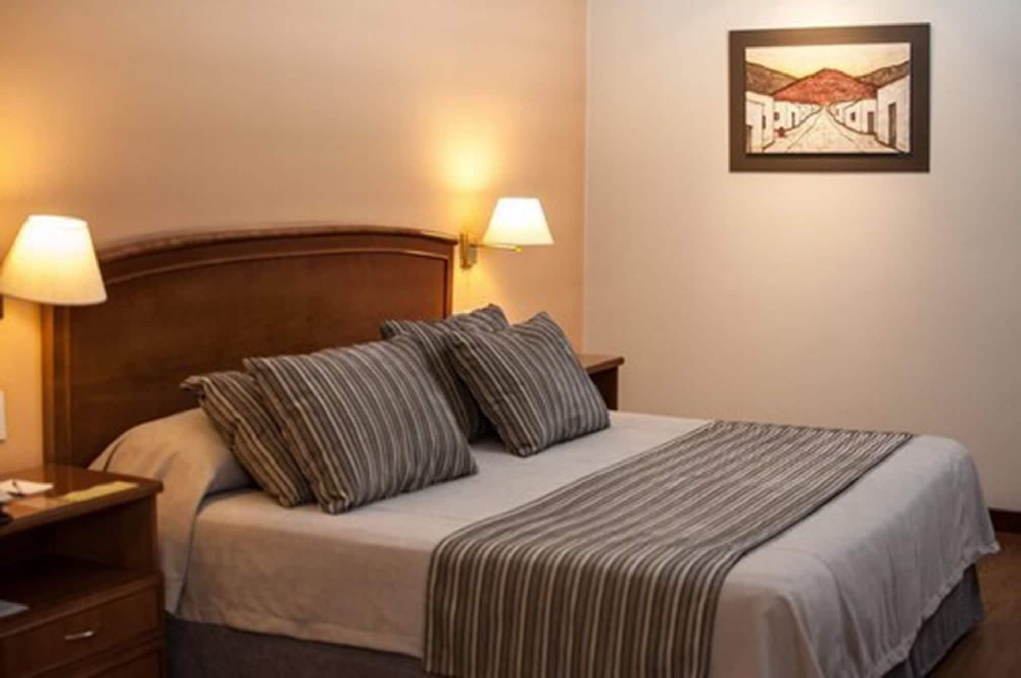 Casa Real Hotel Салта Екстериор снимка