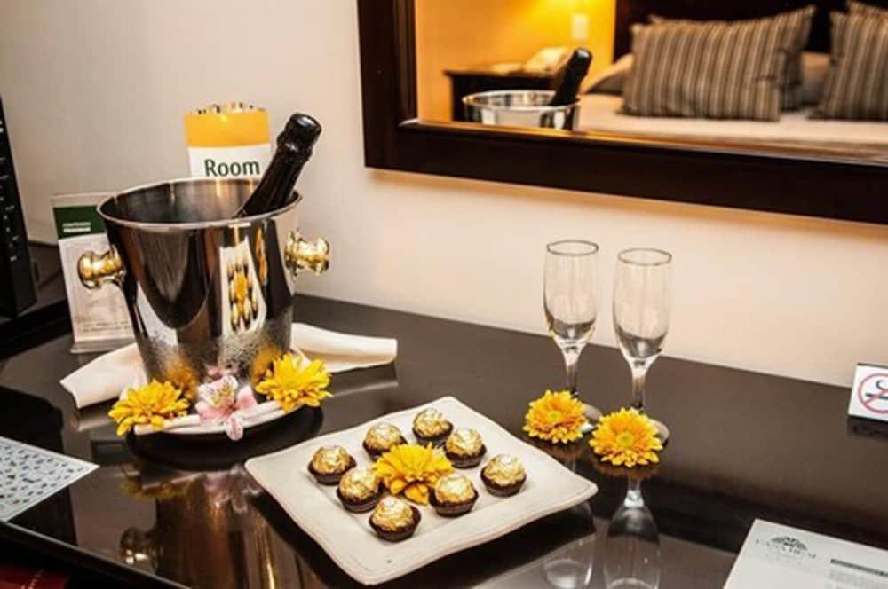 Casa Real Hotel Салта Екстериор снимка