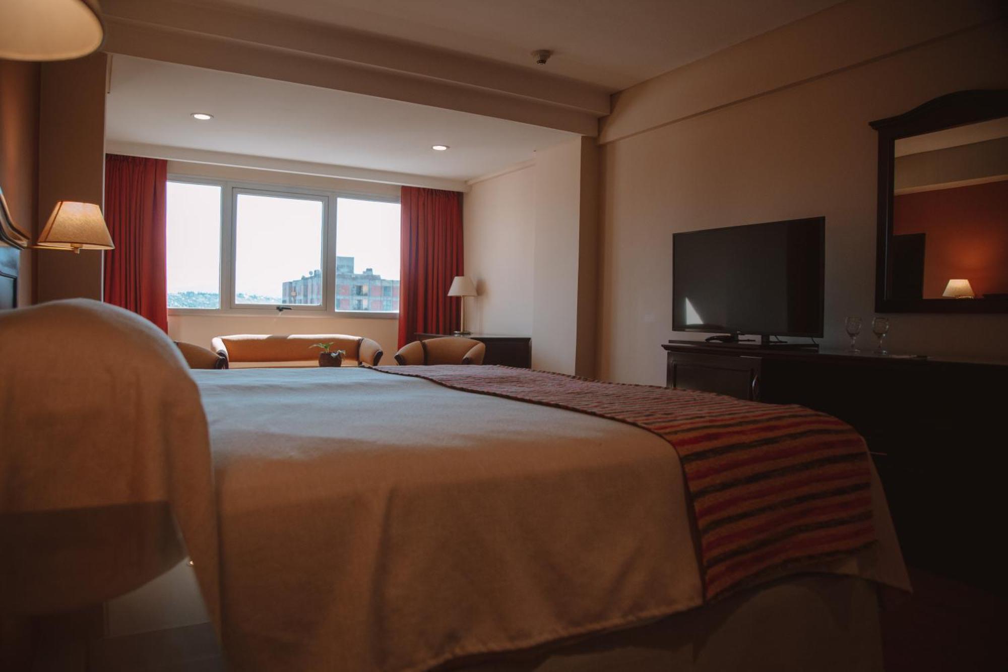 Casa Real Hotel Салта Екстериор снимка