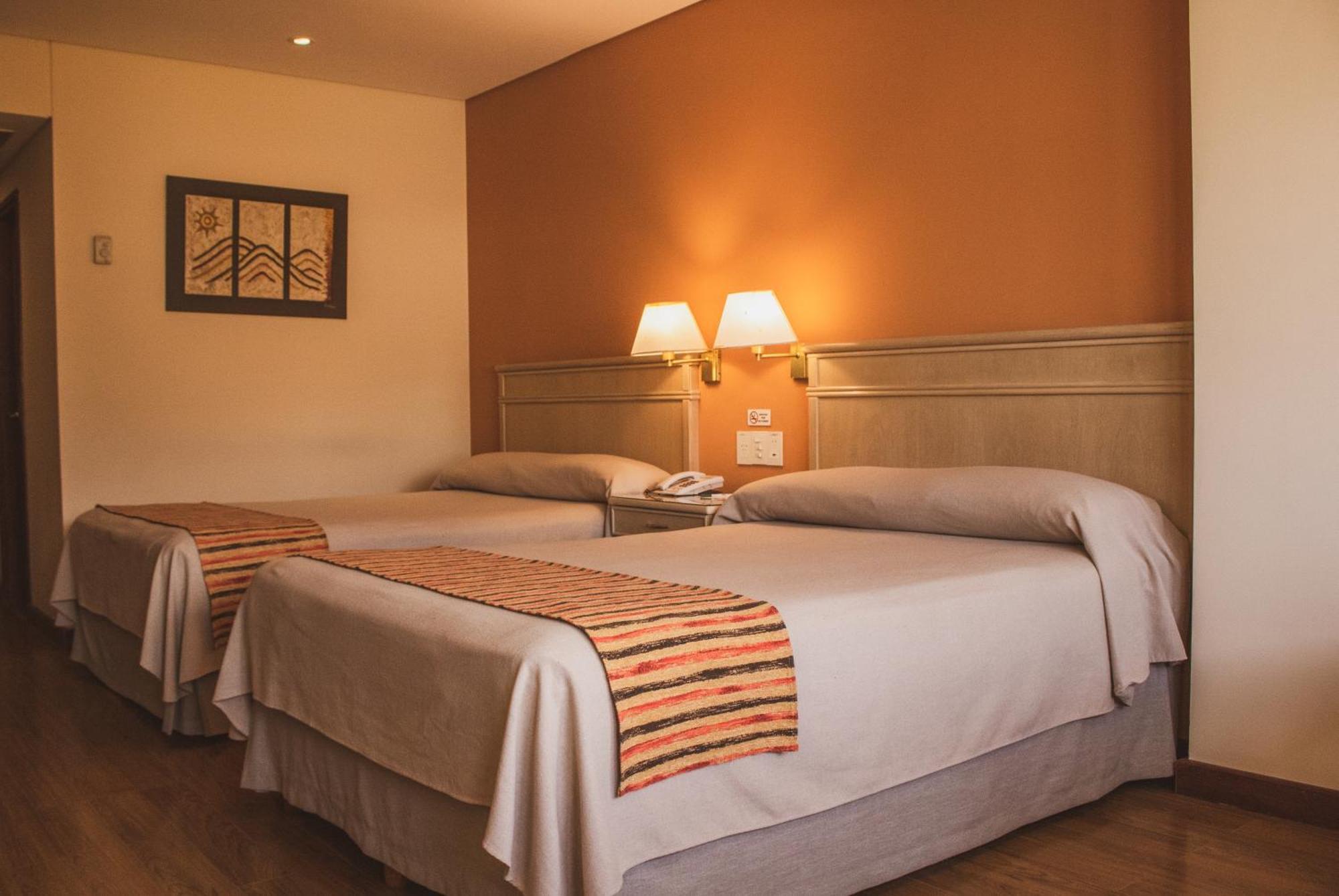 Casa Real Hotel Салта Екстериор снимка